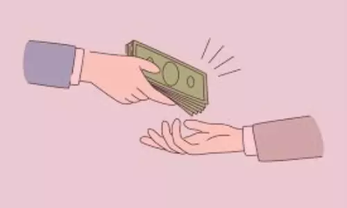 CBI Nabs NF Railway Engineer Red-Handed While Accepting Bribe CBI Nabs NF Railway Engineer Red-Handed While Accepting Bribe