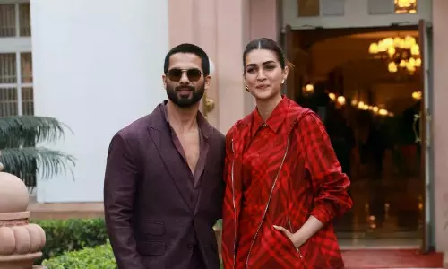 Kriti Ditches Heels For Shahid Kriti Ditches Heels For Shahid