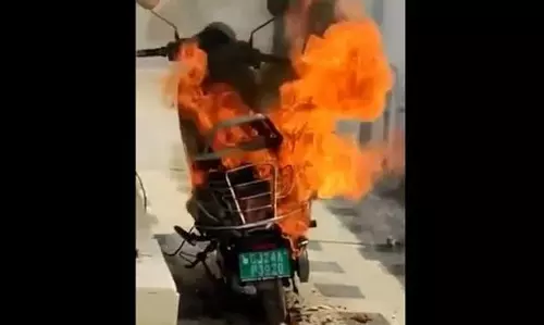 Arson Over ₹80,000 Debt Kills 3 in Delhi