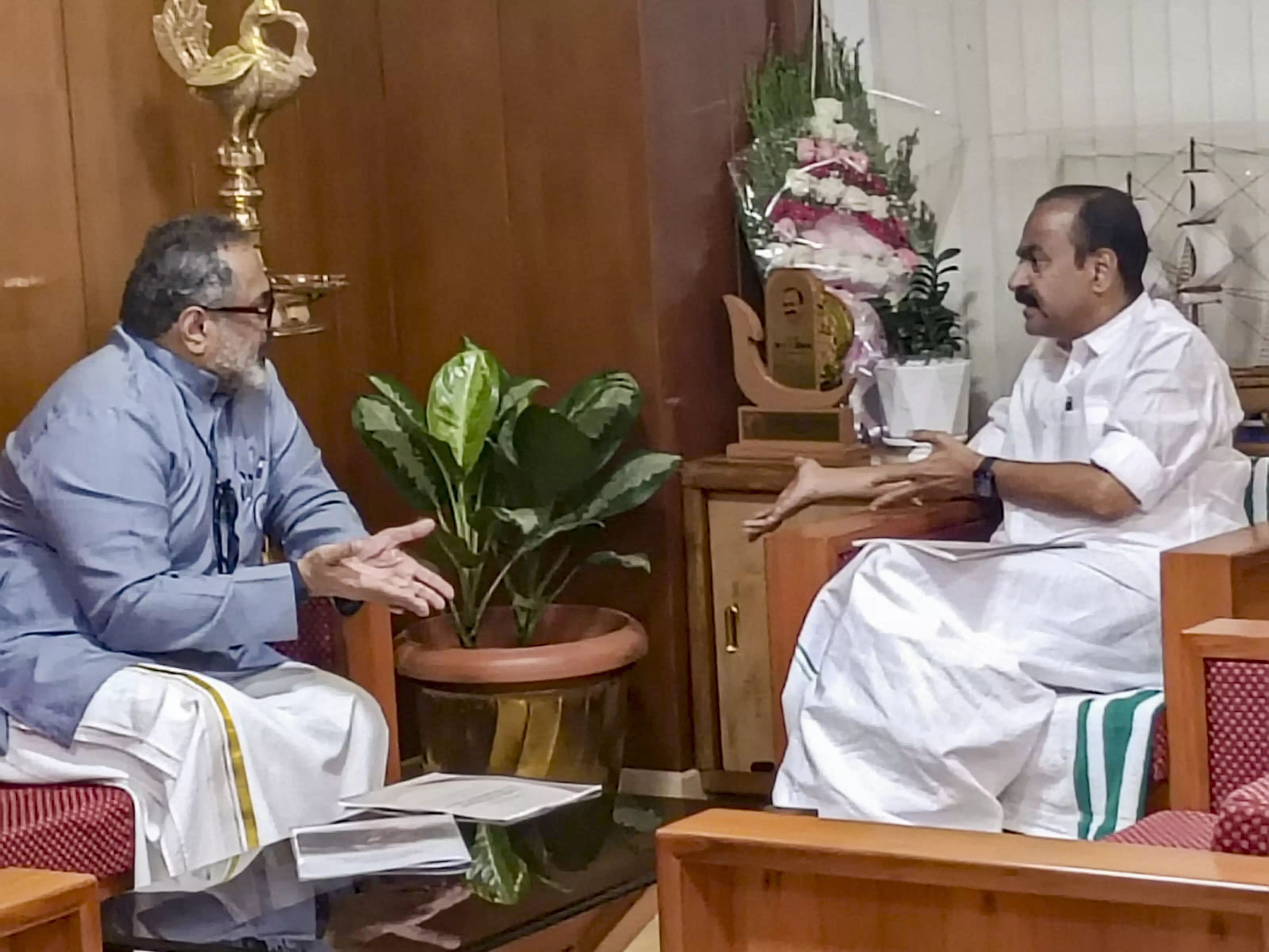 Row Over Kerala VCs Attending RSS Event Escalates into BJP-UDF War Row Over Kerala VCs Attending RSS Event Escalates into BJP-UDF War