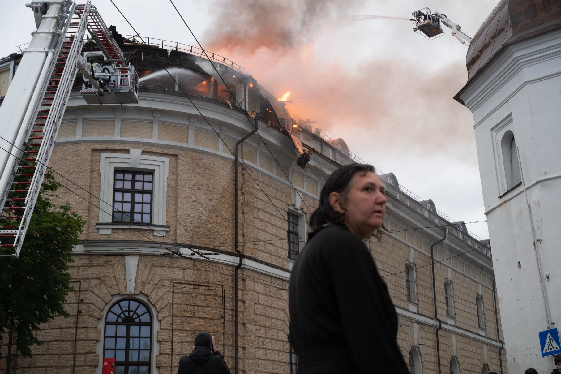 Fire damages Kyiv monastery after overnight strikes