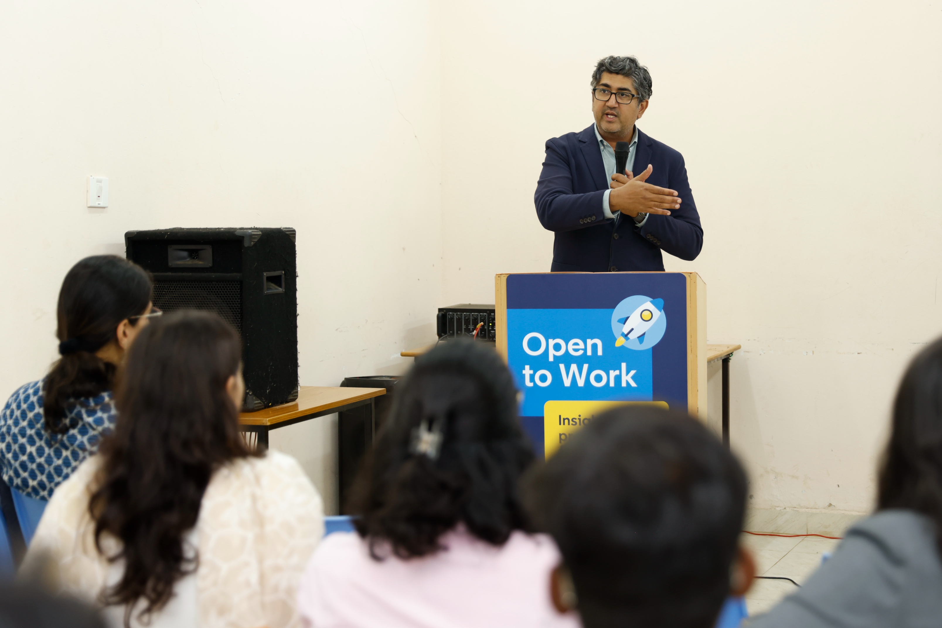 LinkedIn Backs AI-Ready Career Mentoring For 25,000 Karnataka Students