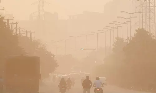 Dust Storm, Winds up to 92 Kmph Hit Delhi; IMD Issues Red Alert Dust Storm, Winds up to 92 Kmph Hit Delhi; IMD Issues Red Alert