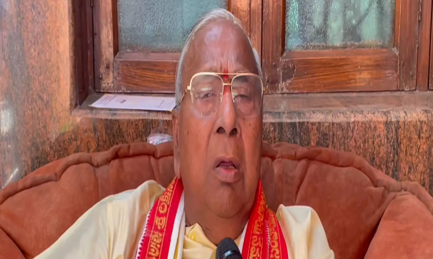 VHR Questions Kishan Reddys Stance on Hyderabad Metro Phase-2 Works VHR Questions Kishan Reddys Stance on Hyderabad Metro Phase-2 Works