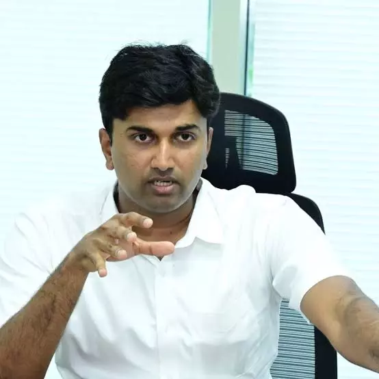 VMC Chief Stresses Quality at Anna Canteens VMC Chief Stresses Quality at Anna Canteens