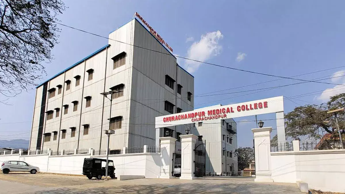 Imphal : Three Injured Kuki-Zo Men Shifted From RIMS To Churachandpur Hospital Imphal : Three Injured Kuki-Zo Men Shifted From RIMS To Churachandpur Hospital