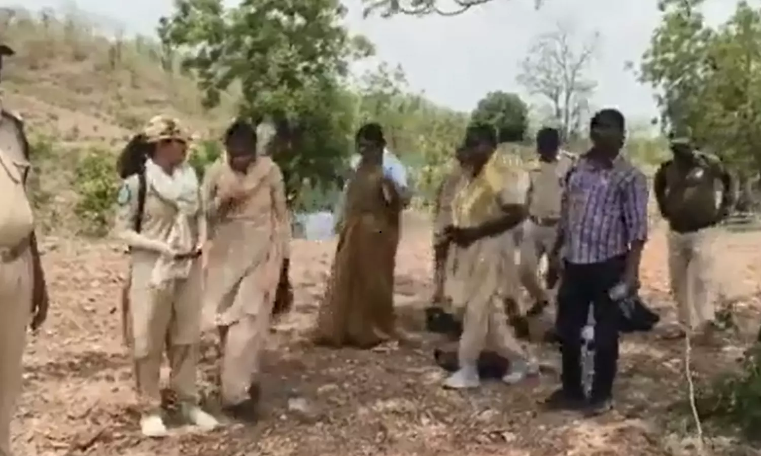 Podu Cultivators, Forest Staff Clash in Adilabad as Monsoon Sowing Starts Podu Cultivators, Forest Staff Clash in Adilabad as Monsoon Sowing Starts