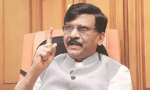 Raut’s Abusive Swipe At ‘Rebels’ Triggers Fresh Row Raut’s Abusive Swipe At ‘Rebels’ Triggers Fresh Row