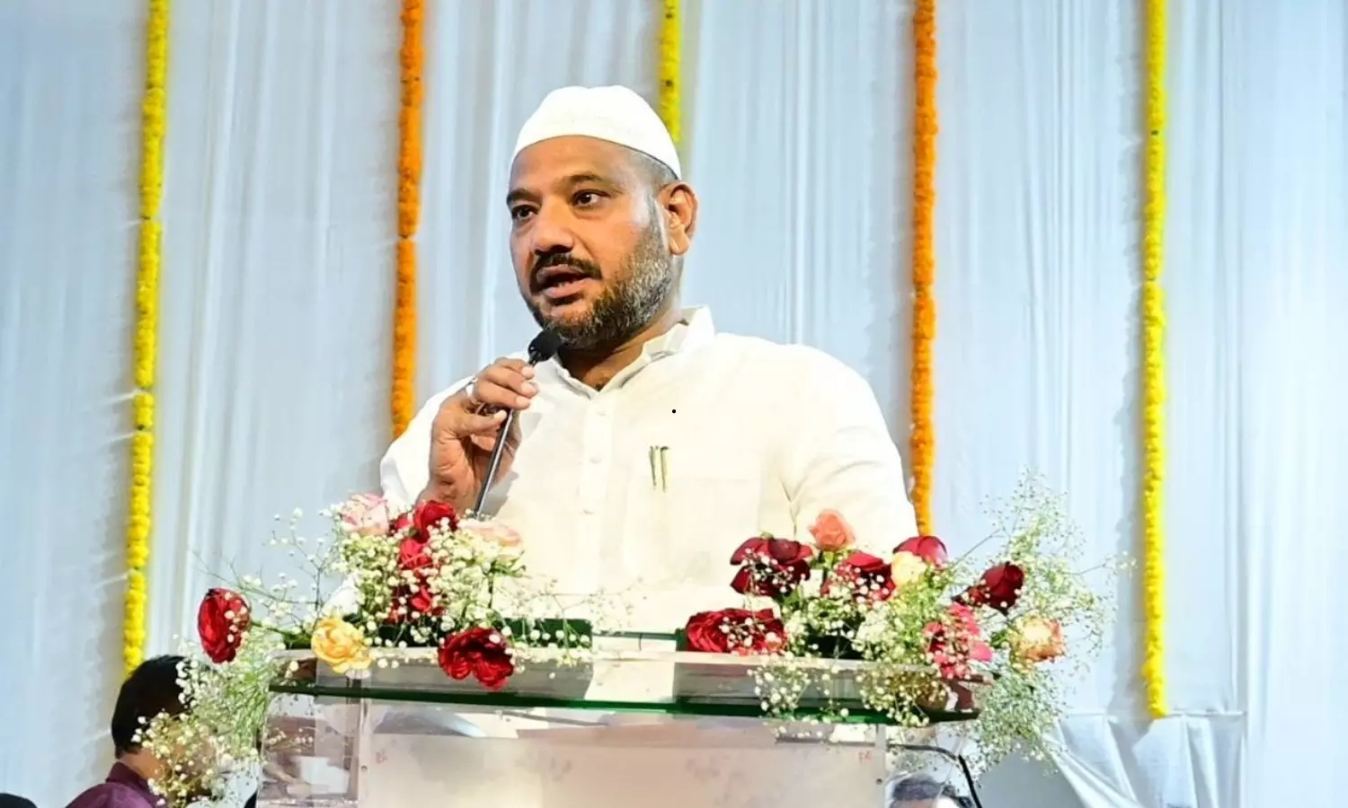 MLA Lauds YouTuber Style Ravi MLA Lauds YouTuber Style Ravi