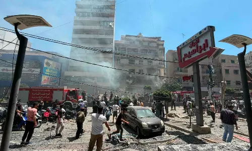 Israeli Airstrikes Hit South Lebanon Despite Peace Deal