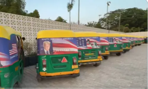Why Delhi Auto Walas Are Saying Happy Birthday America! Why Delhi Auto Walas Are Saying Happy Birthday America!