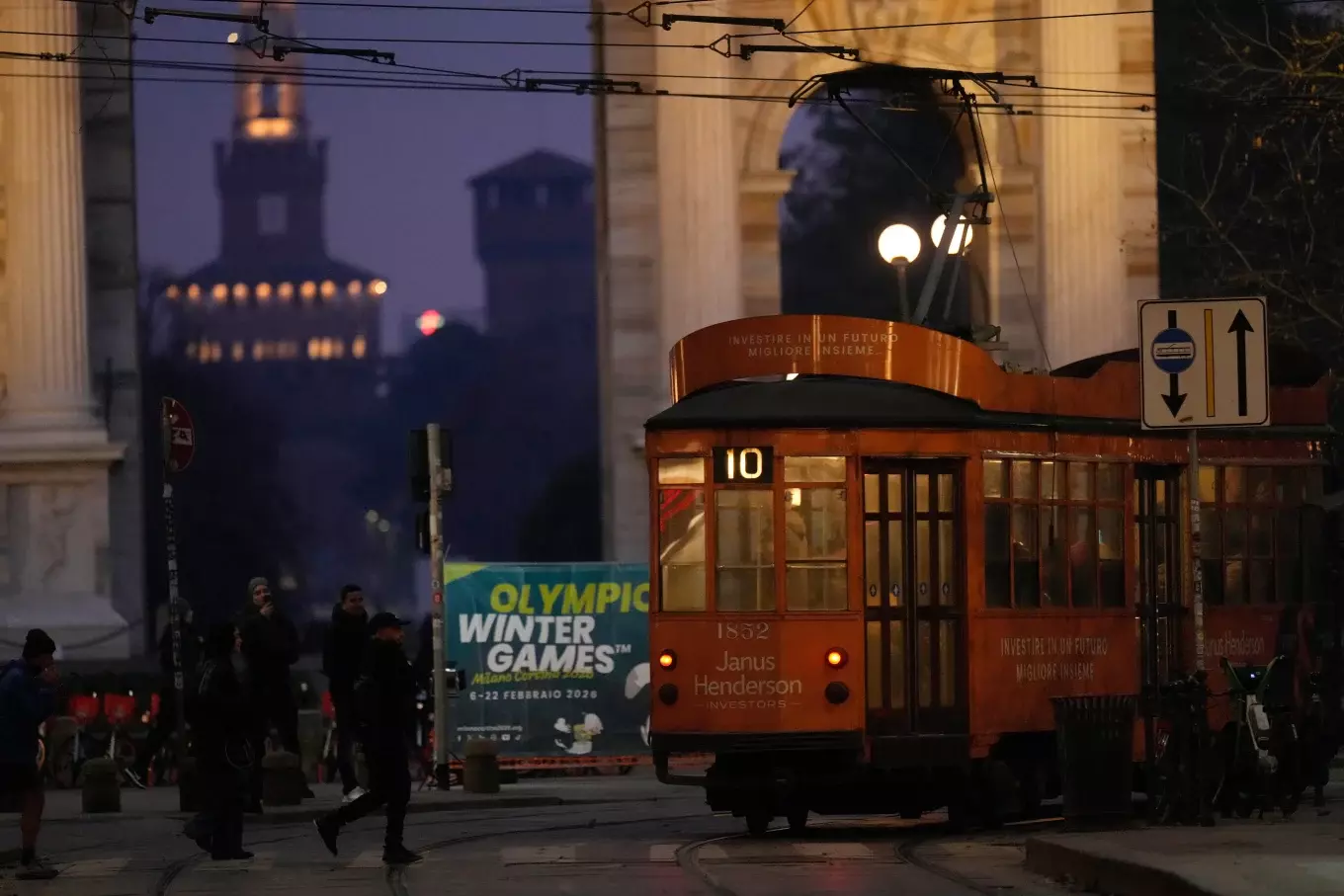 Milan Probes Tram Drivers’ Chat Over Women’s CCTV Images Milan Probes Tram Drivers’ Chat Over Women’s CCTV Images