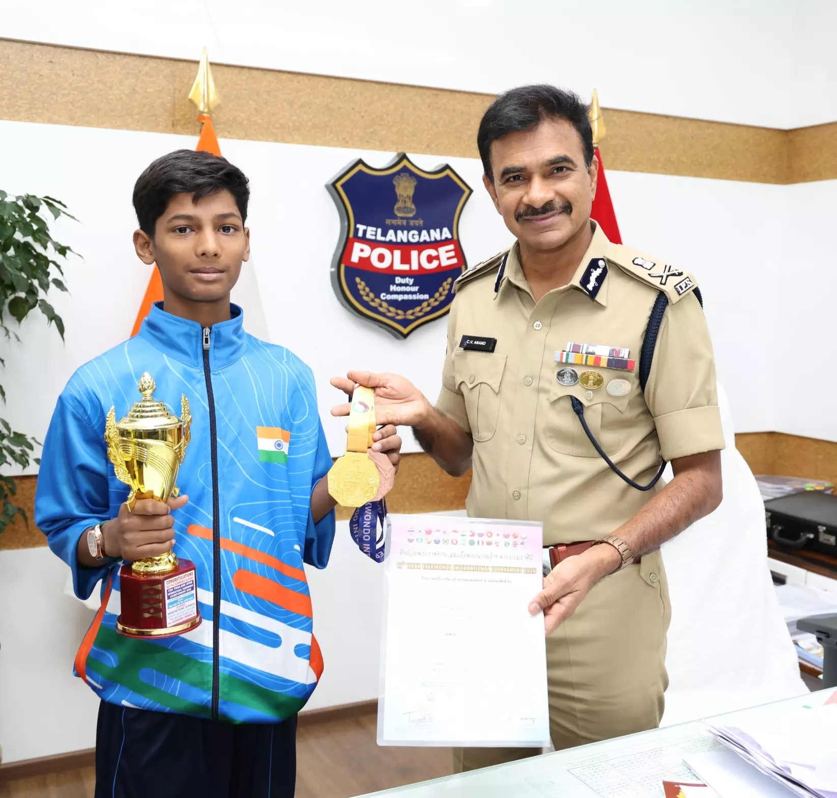 Class 8 Boy Bags Taekwondo Gold Class 8 Boy Bags Taekwondo Gold