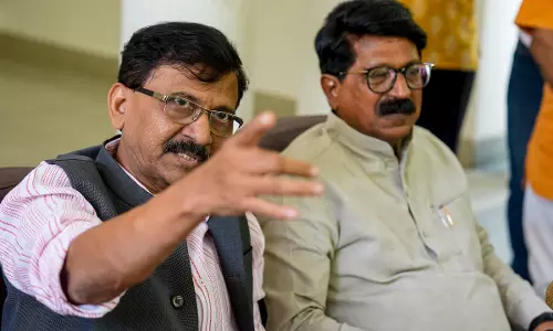 Rebel Sena(UBT) MPs Given Additional Rs 10 Cr : MP Sanjay Raut Rebel Sena(UBT) MPs Given Additional Rs 10 Cr : MP Sanjay Raut
