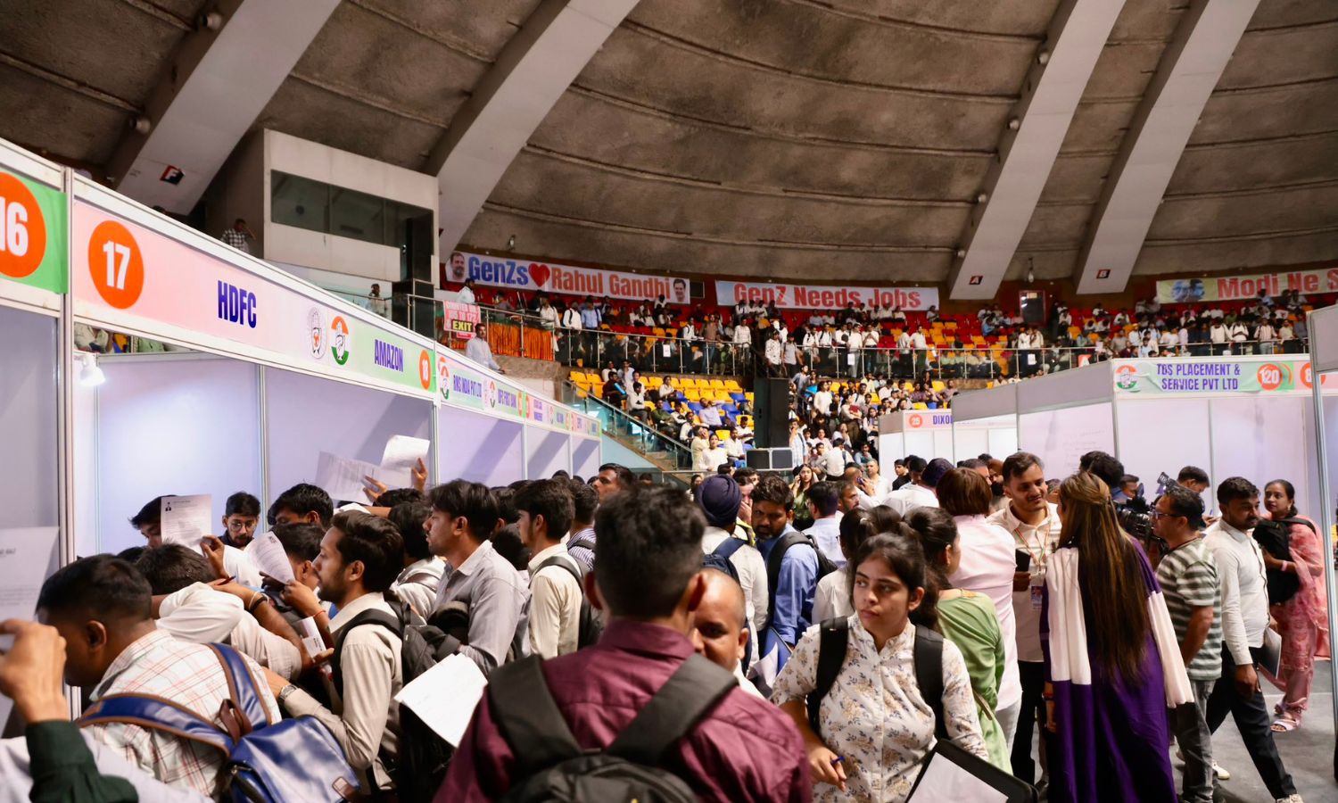 Thousands Attend Youth Congress Job Fair, Revealing Scale of Unemployment