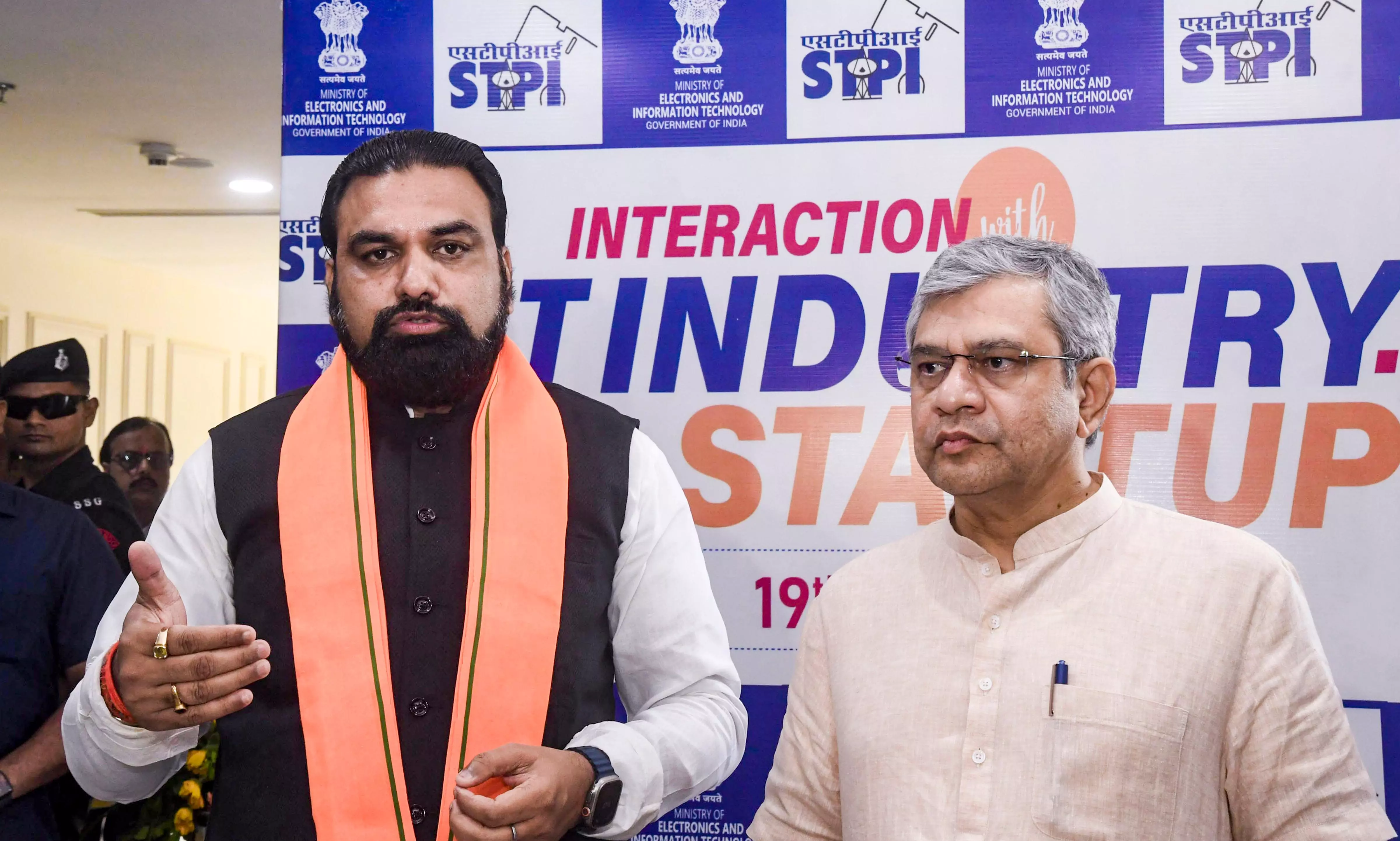Centre Allocates Record Rs 10,000 Cr for Bihar Rail Infrastructure: Vaishnaw Centre Allocates Record Rs 10,000 Cr for Bihar Rail Infrastructure: Vaishnaw