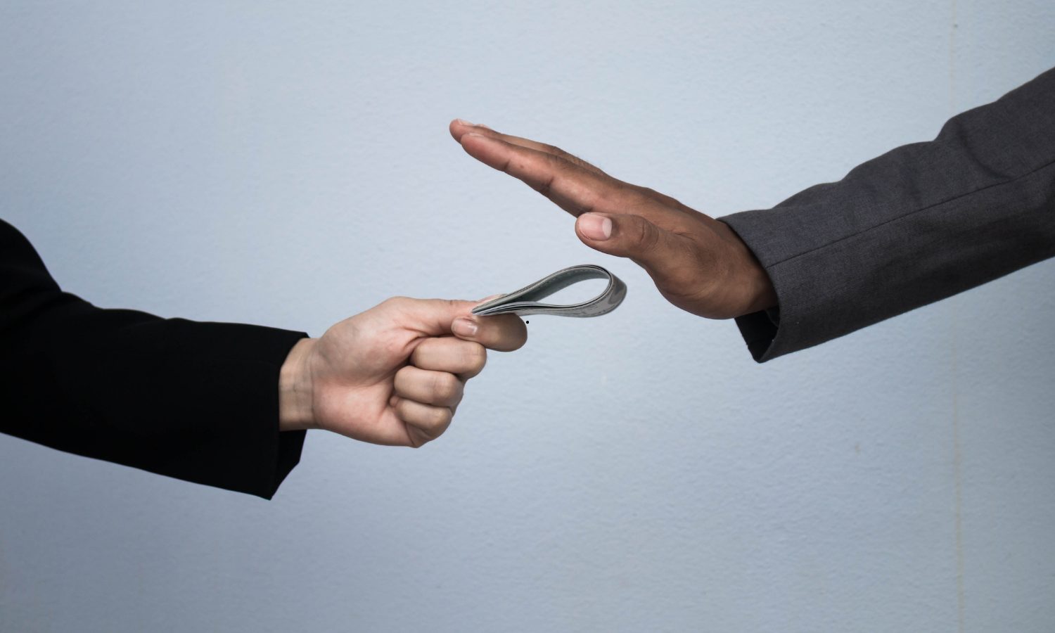 Nellore: AS Peta Tahsildar Caught Red Handed While Accepting Bribe