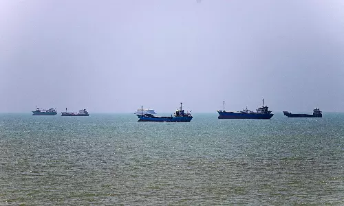 3 Indian-Flagged Oil Tankers Pass Through Strait of Hormuz 3 Indian-Flagged Oil Tankers Pass Through Strait of Hormuz