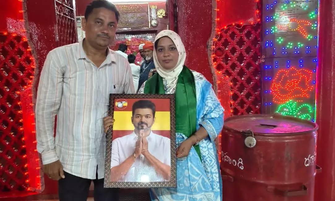 TVK MLA Offers Prayers at Barashaheed Dargah TVK MLA Offers Prayers at Barashaheed Dargah