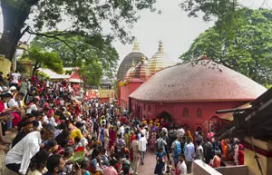 Four-Day Ambubachi Mela Begins at Kamakhya Temple, Over 8 Lakh Devotees Expected Four-Day Ambubachi Mela Begins at Kamakhya Temple, Over 8 Lakh Devotees Expected