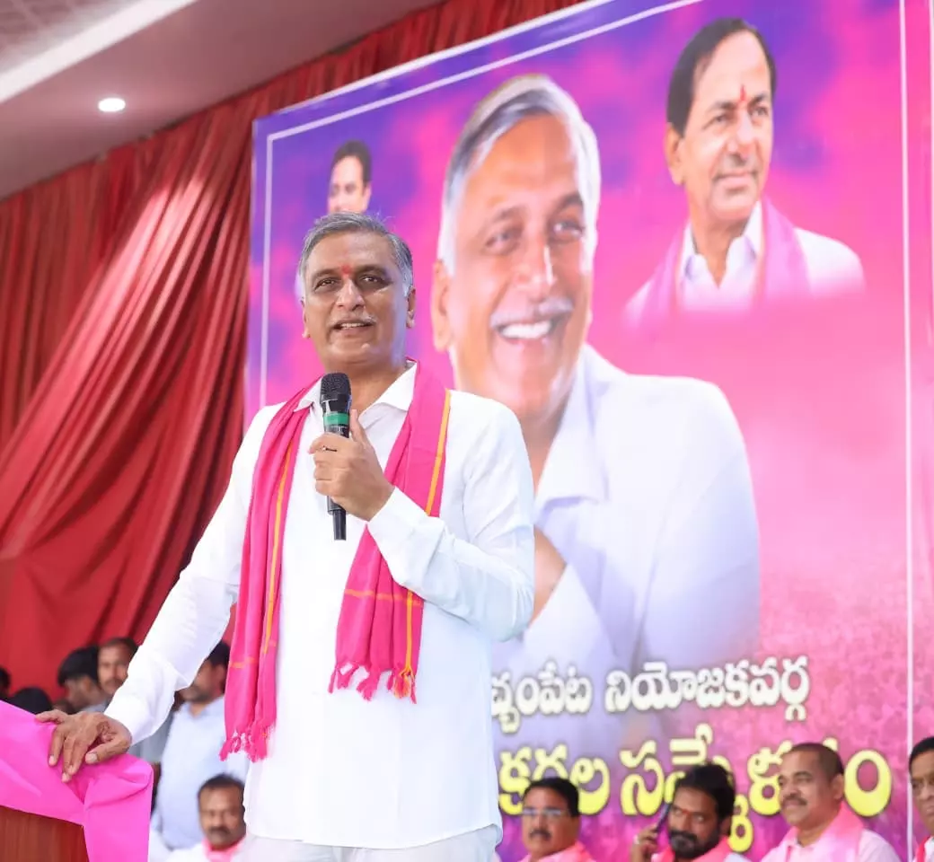 Hyderabad: Farmers Let Down - Harish Steps Up Attacks On Revanth Hyderabad: Farmers Let Down - Harish Steps Up Attacks On Revanth