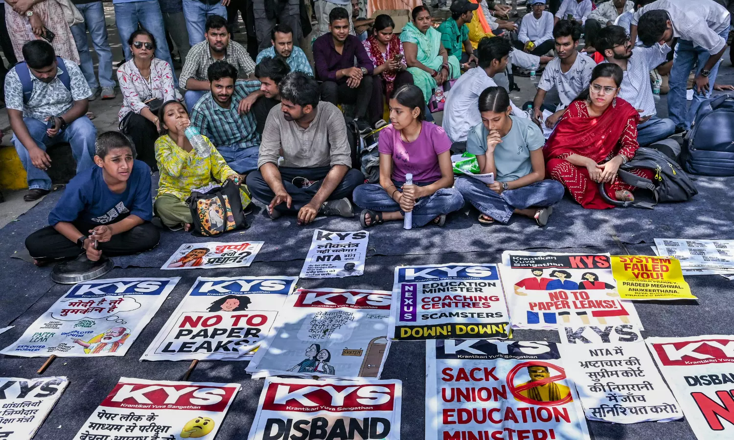 ‘Free library’ at Jantar Mantar Protest Becomes Hub of Learning, Resistance ‘Free library’ at Jantar Mantar Protest Becomes Hub of Learning, Resistance