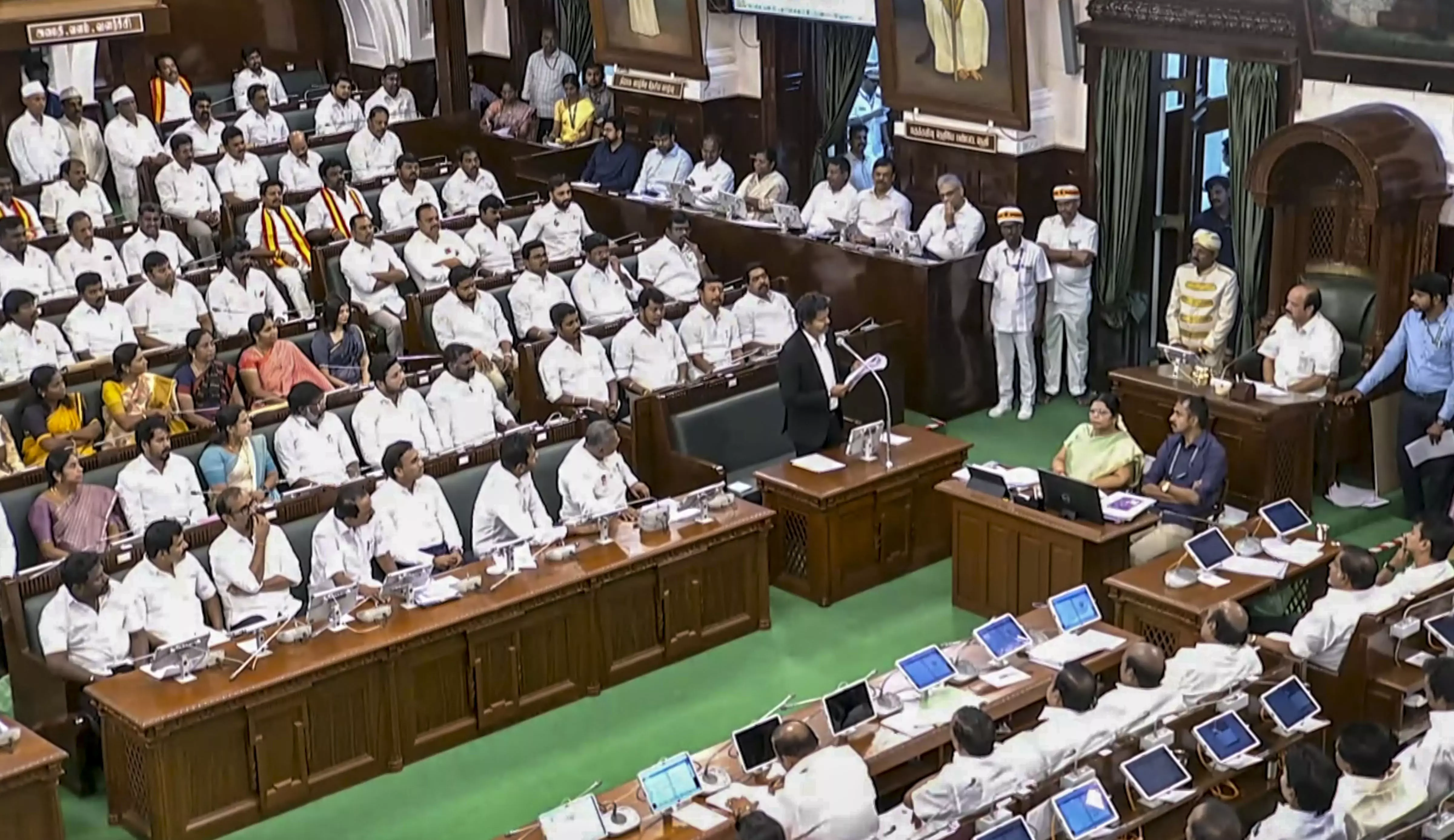 DMK MLAs Walk Out as CM Vijay Claims No Horse Trading in Post-Poll Alliance DMK MLAs Walk Out as CM Vijay Claims No Horse Trading in Post-Poll Alliance