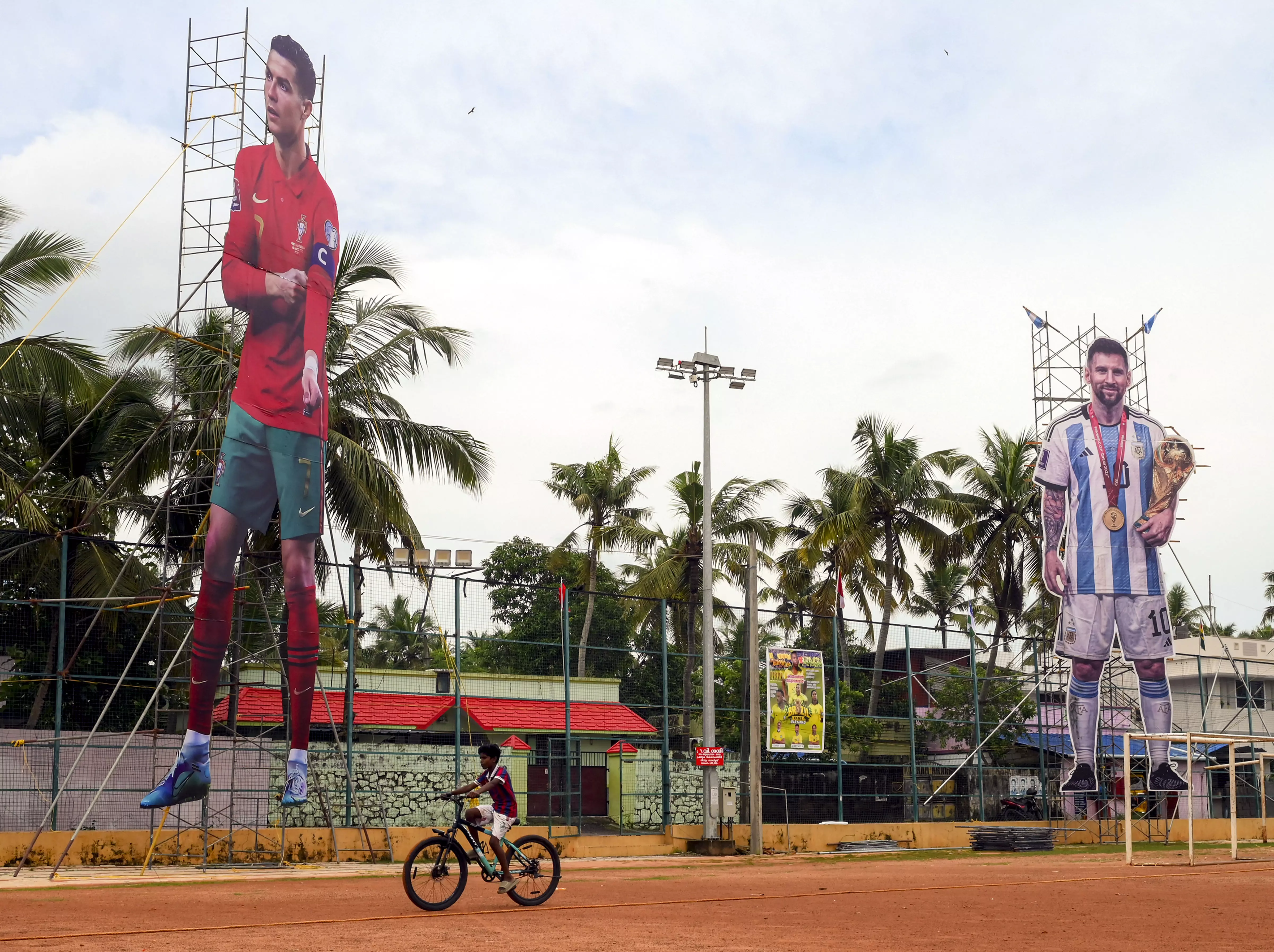 From Coconut Leaf Ribs to Glory: Kerala Crafts Its Own World Cup From Coconut Leaf Ribs to Glory: Kerala Crafts Its Own World Cup