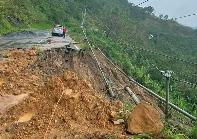 Flash Floods, Landslides Batter Arunachal Pradesh; Three Reported Missing Flash Floods, Landslides Batter Arunachal Pradesh; Three Reported Missing