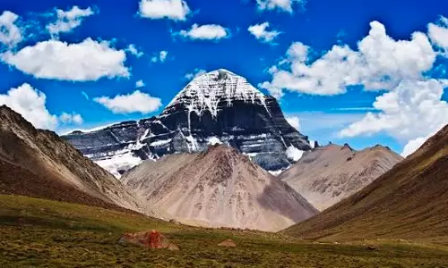 First Batch of Kailash Mansarovar Pilgrims Flagged Off Via Nathu La First Batch of Kailash Mansarovar Pilgrims Flagged Off Via Nathu La