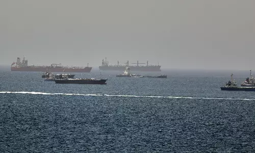 IRGC Says Hormuz Transit Requires Tehran-Approved Routes