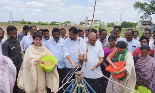 Andhra Pradesh: Eruvaka Pournami Celebrated Across Rayalaseema Andhra Pradesh: Eruvaka Pournami Celebrated Across Rayalaseema