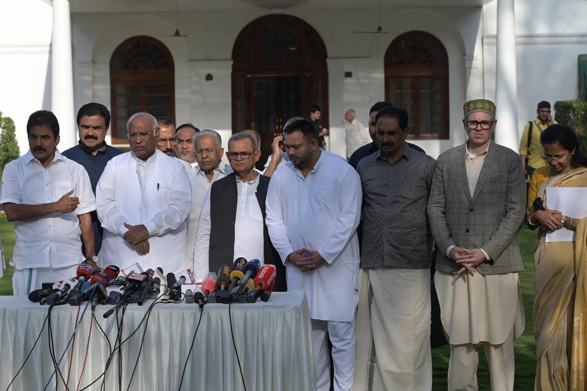23 Parties, Independent MP Write To CJI On SIR, Role Of EC