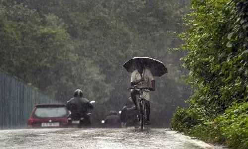 IMD Forecasts Heavy Rain Across Several States as Monsoon Intensifies IMD Forecasts Heavy Rain Across Several States as Monsoon Intensifies