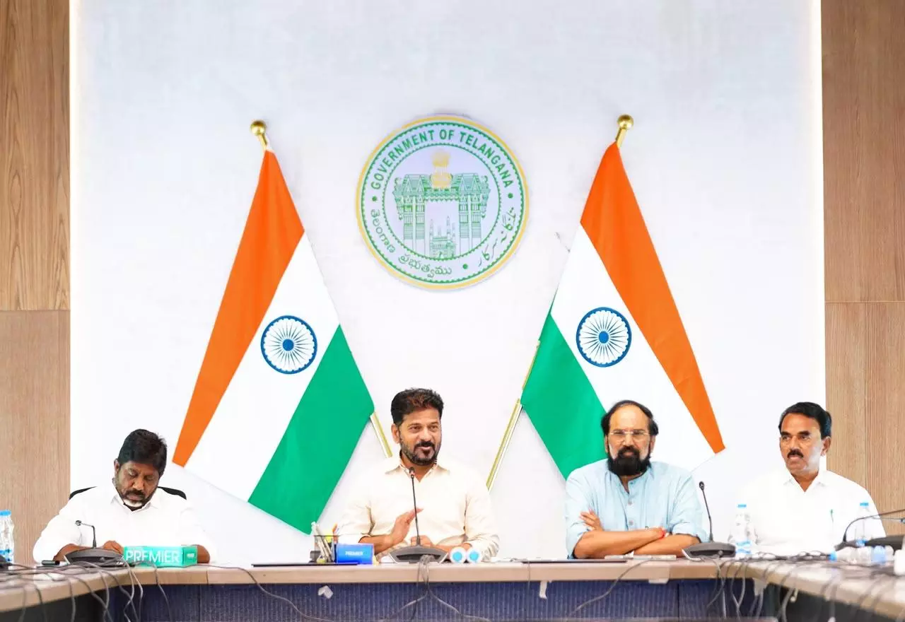 Revanth Reddy Reviews Revenue Mobilisation, Warns Against Leakages Revanth Reddy Reviews Revenue Mobilisation, Warns Against Leakages