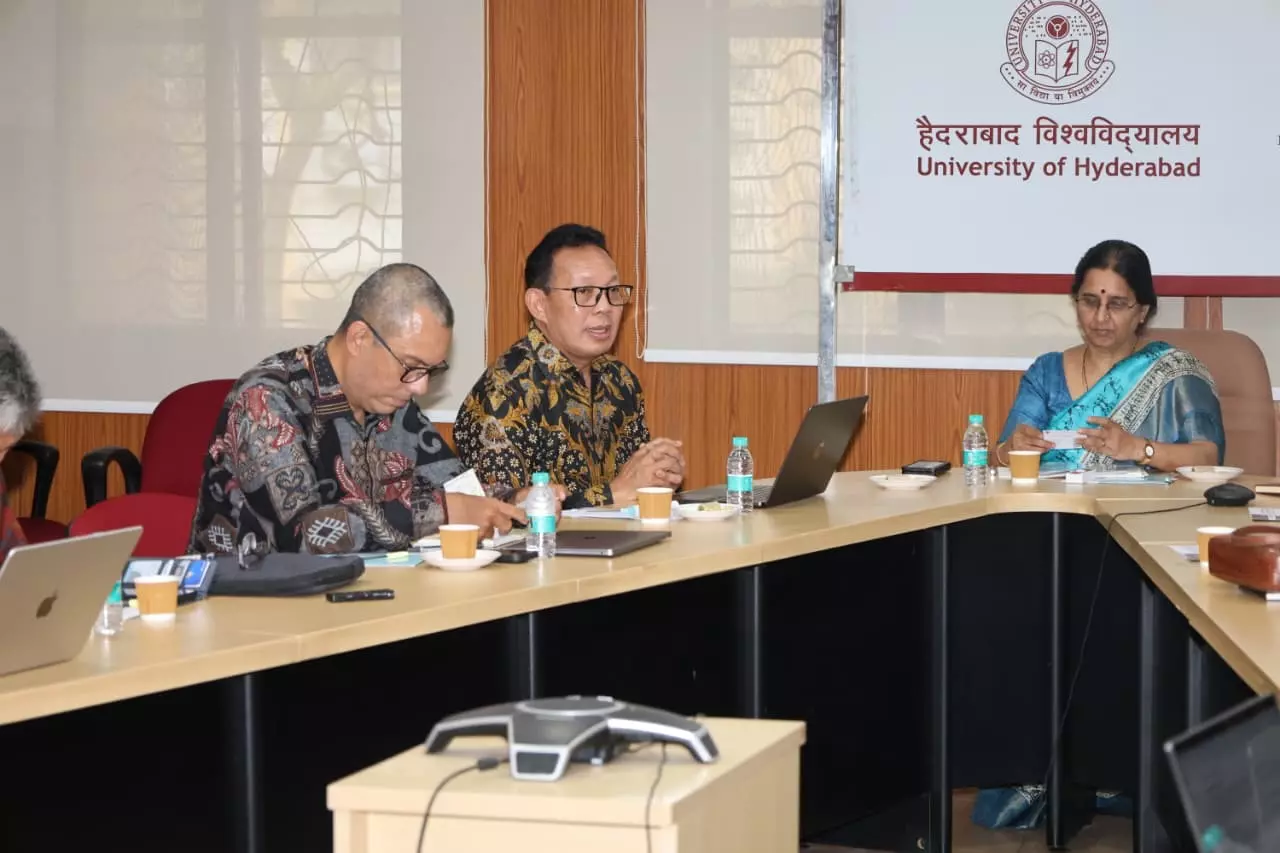 Indonesia Explores Farm Research Ties With UoH Indonesia Explores Farm Research Ties With UoH