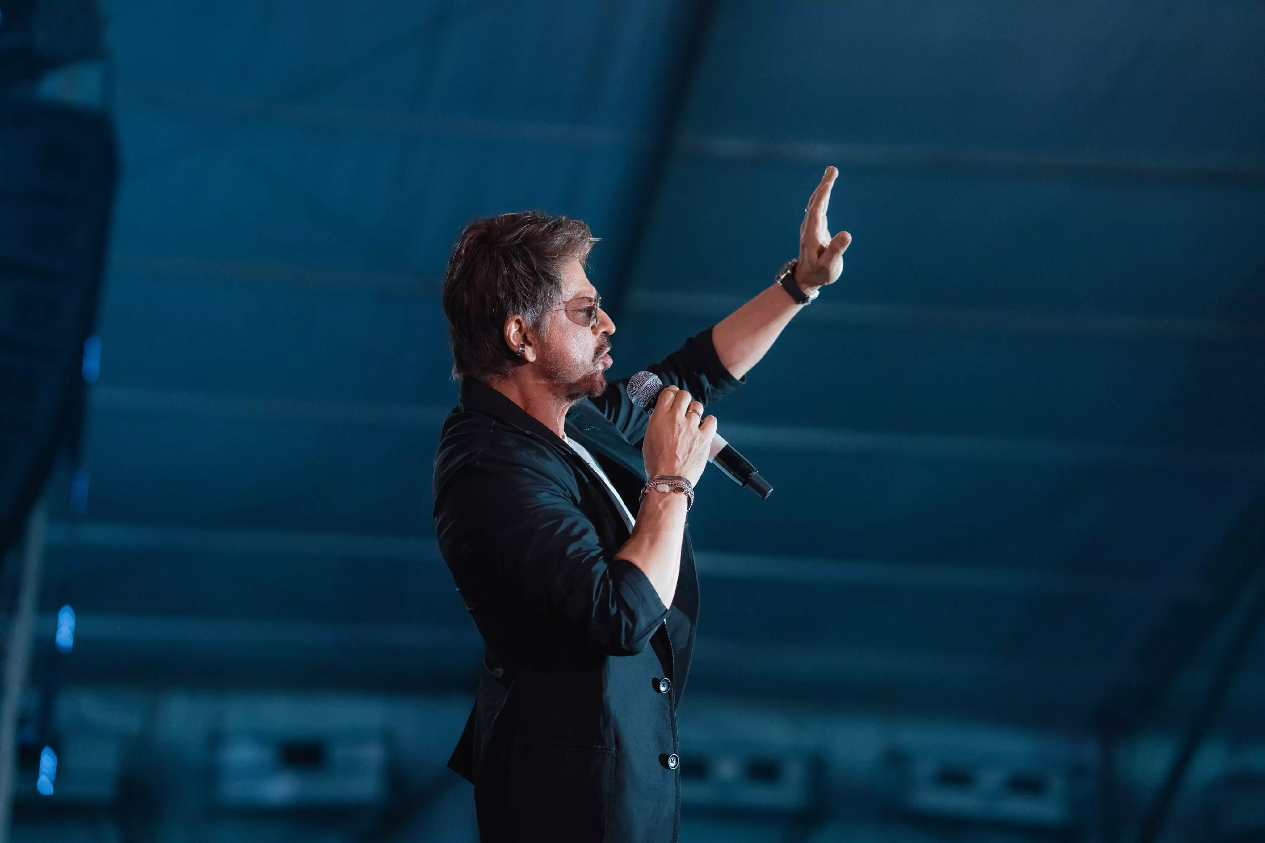 Shah Rukh Khan Unveils New Cricket Stadium in Los Angeles Shah Rukh Khan Unveils New Cricket Stadium in Los Angeles