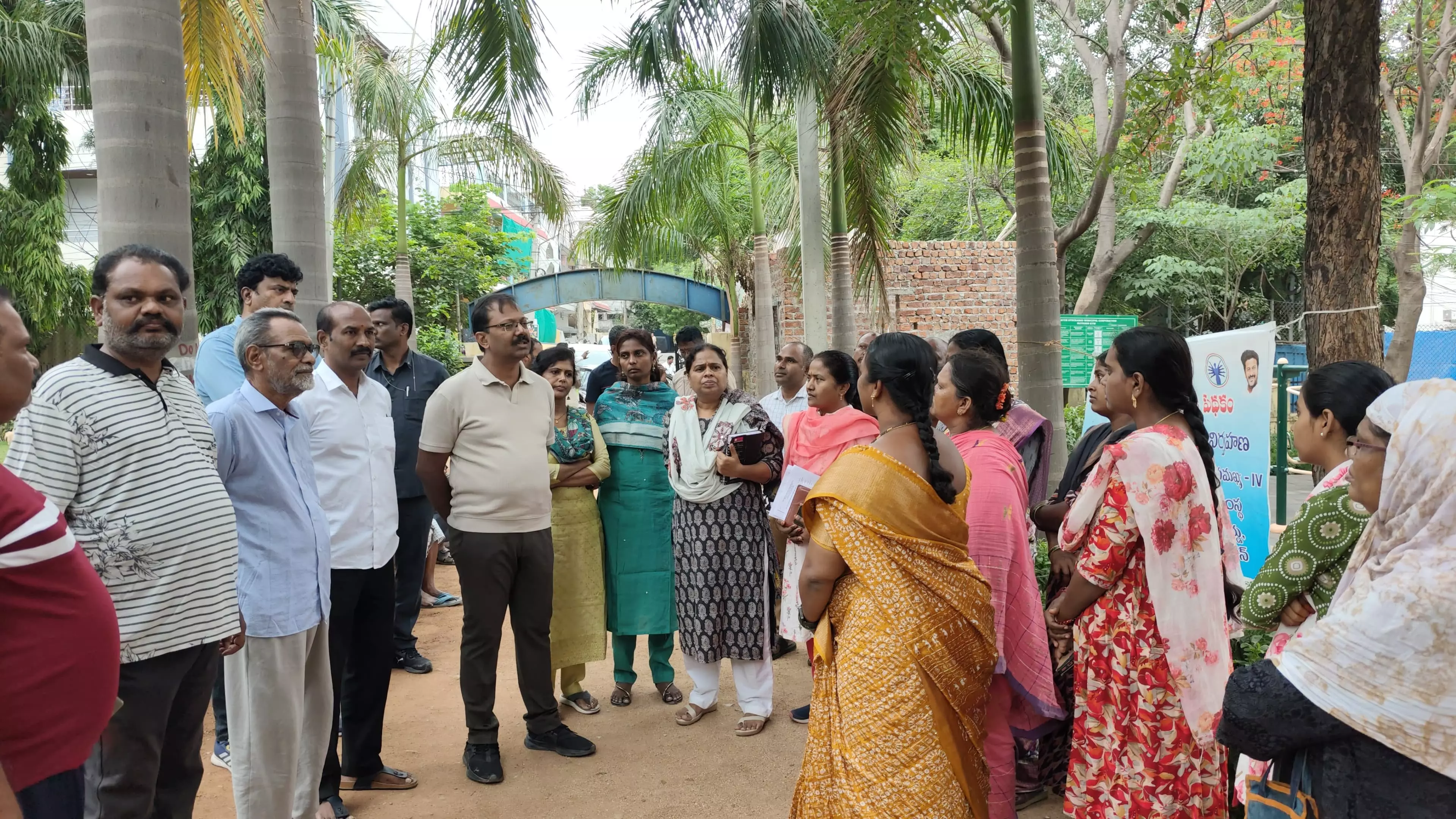SHG Wins Accolades for Excellent Upkeep of Park in Chikalanagar SHG Wins Accolades for Excellent Upkeep of Park in Chikalanagar