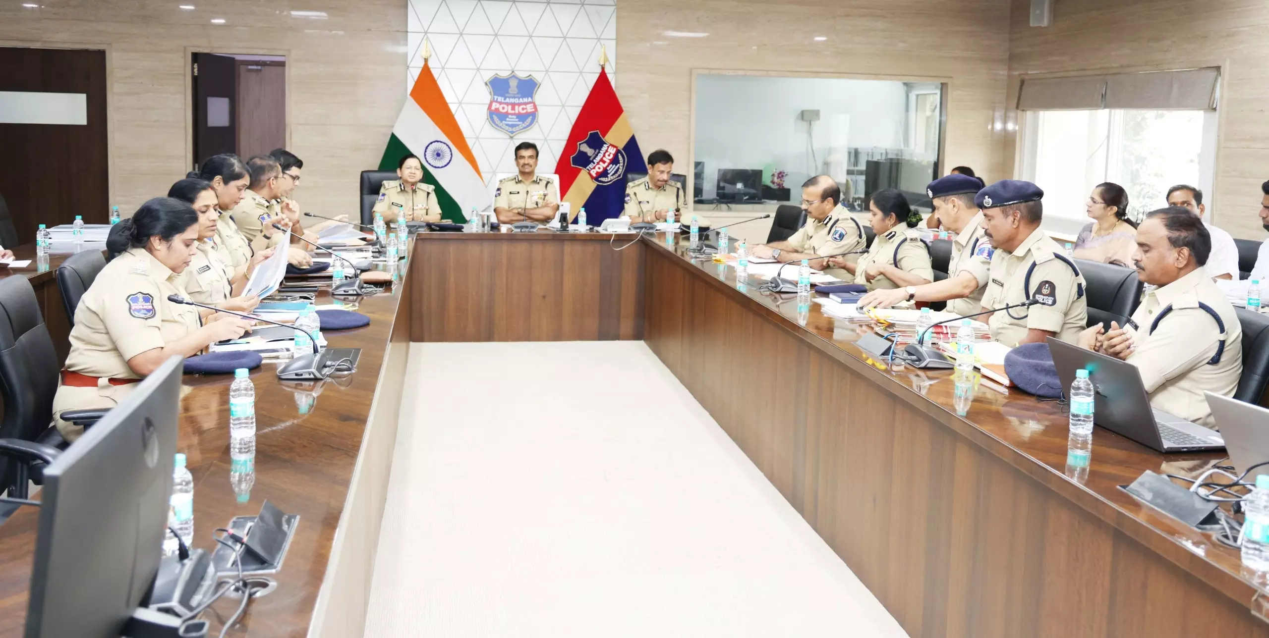 Police Stations in Four Commissionerates to Be Reorganized, Says DGP Police Stations in Four Commissionerates to Be Reorganized, Says DGP