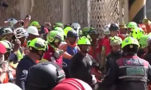 Venezuelan Security Guard Pulled Alive From Building Basement 8 Days After Twin Quakes