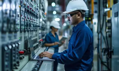 India Services Sector PMI Slips To 17-month Low In June India Services Sector PMI Slips To 17-month Low In June