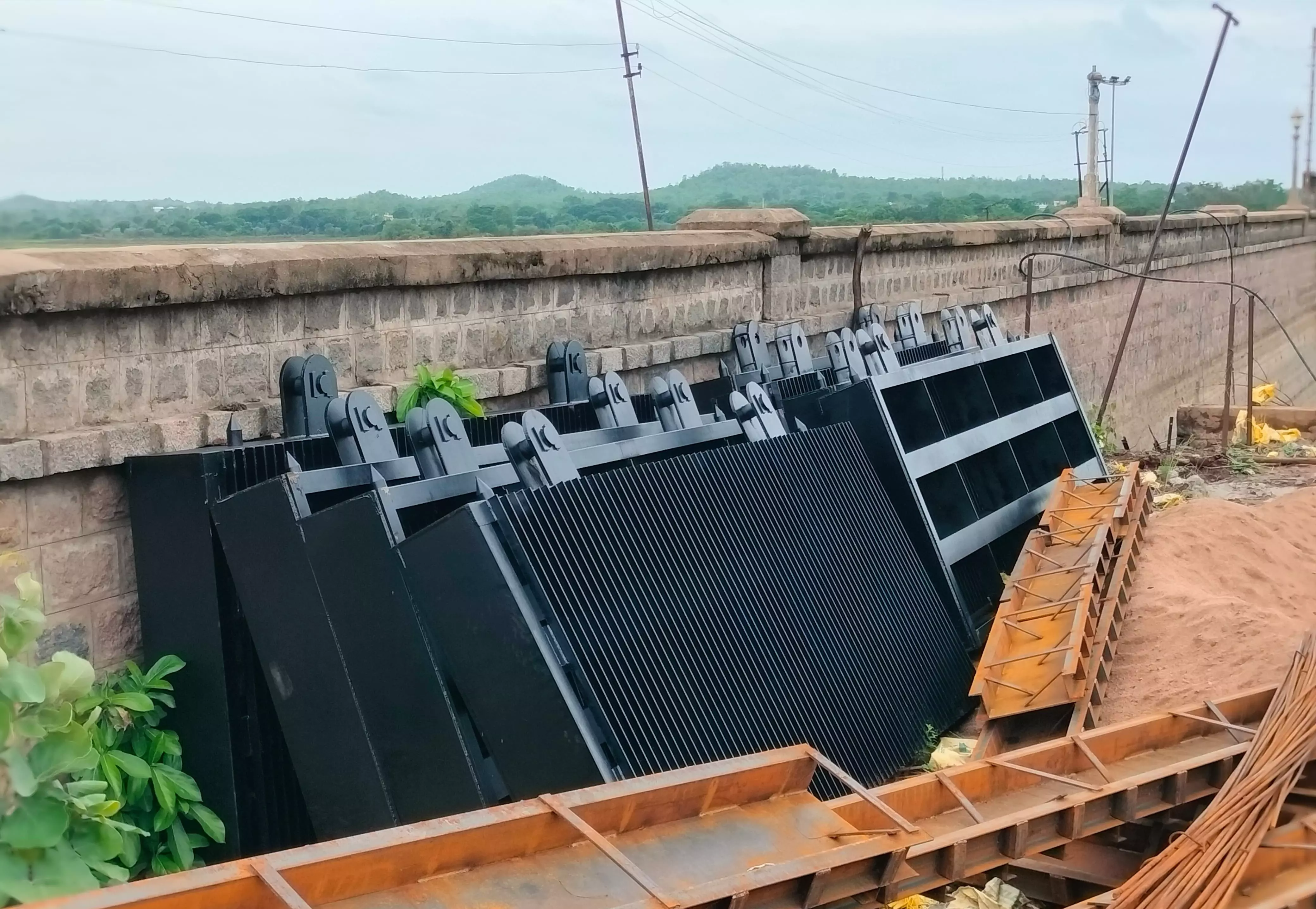 Delay in Trash Rack Works Affects Kadam Project Canal Repairs Delay in Trash Rack Works Affects Kadam Project Canal Repairs