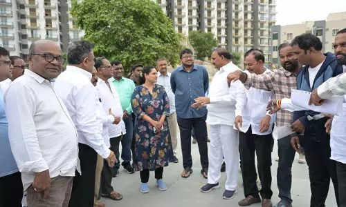 Serilingampally MLA, CMC Chief Discuss Civic Issues with RWAs