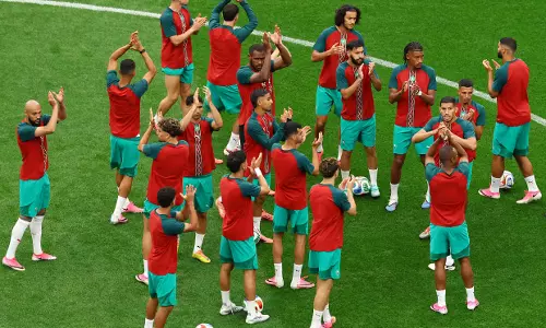 Morocco Cruise Past Canada 3–0 to Reach Quarterfinals