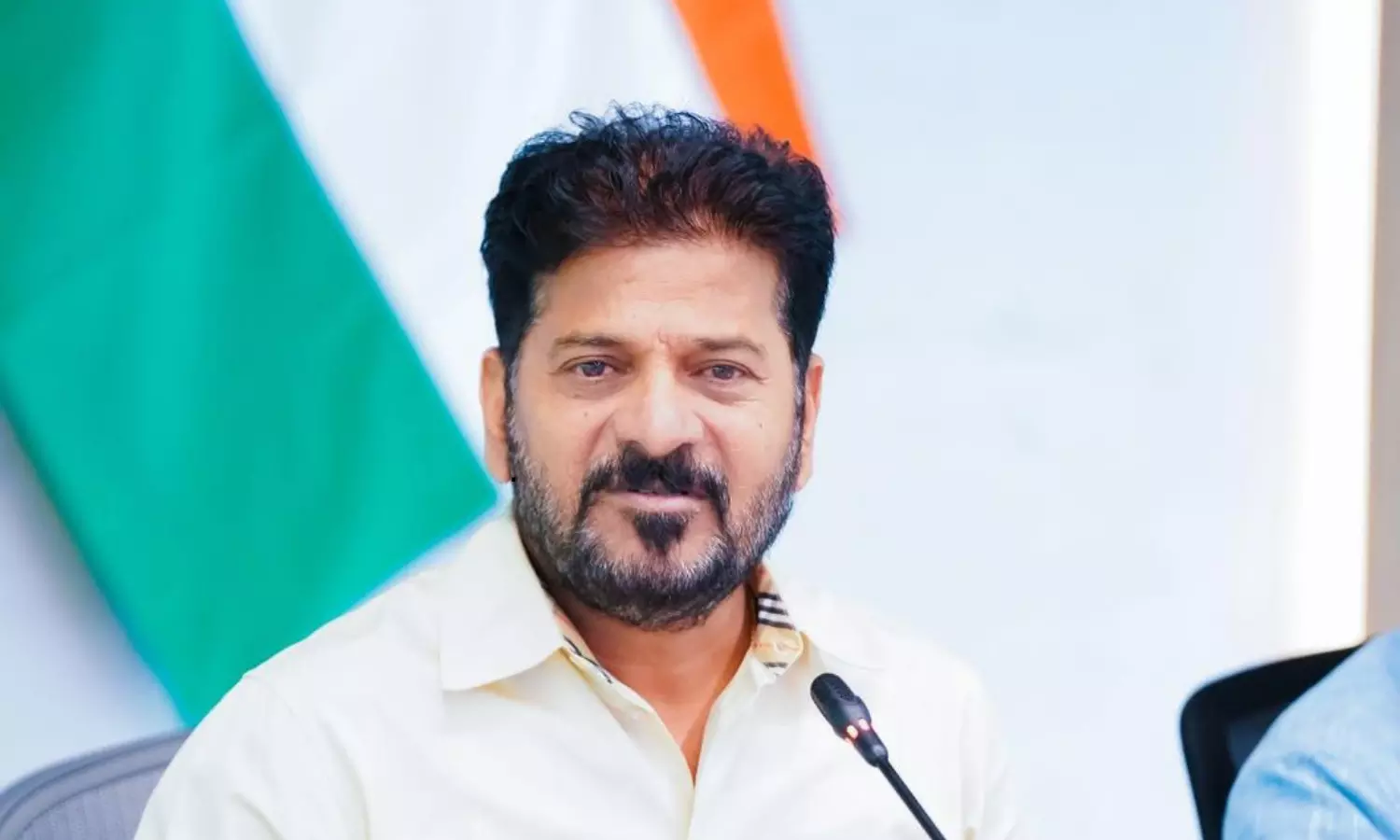Revanth Urges Centre to Fast-Track Hyd Metro Phase-II, Phase-I Takeover Revanth Urges Centre to Fast-Track Hyd Metro Phase-II, Phase-I Takeover