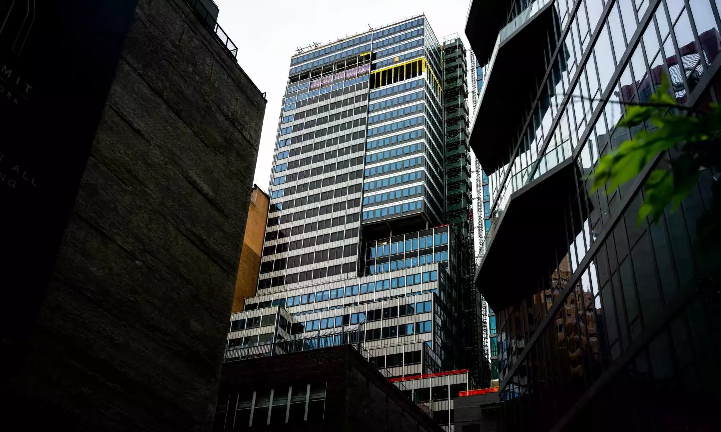 Manhattan High-Rise Declared Unsafe After Columns Buckle, Evacuations Ordered Manhattan High-Rise Declared Unsafe After Columns Buckle, Evacuations Ordered