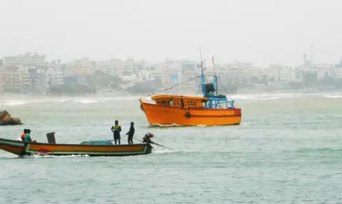 Rameswaram Fishermen Seek Fishing Permit for Fibre, Steel Boats