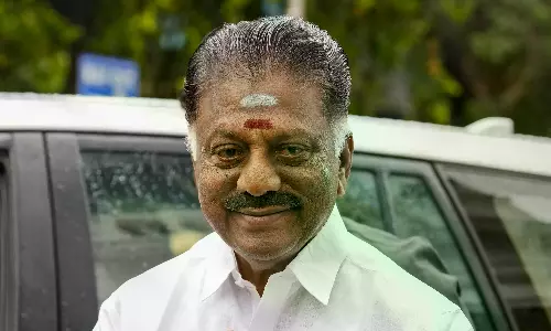 TN: Former CM Panneerselvam Calls Party Switch Claims Rumours TN: Former CM Panneerselvam Calls Party Switch Claims Rumours