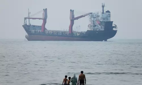 British Military: Three Tankers Hit in Strait of Hormuz Attacks British Military: Three Tankers Hit in Strait of Hormuz Attacks