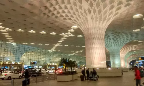 Investigation Finds Illegal Nicotine Pouch Sales at Mumbai Airport Duty-Free Investigation Finds Illegal Nicotine Pouch Sales at Mumbai Airport Duty-Free
